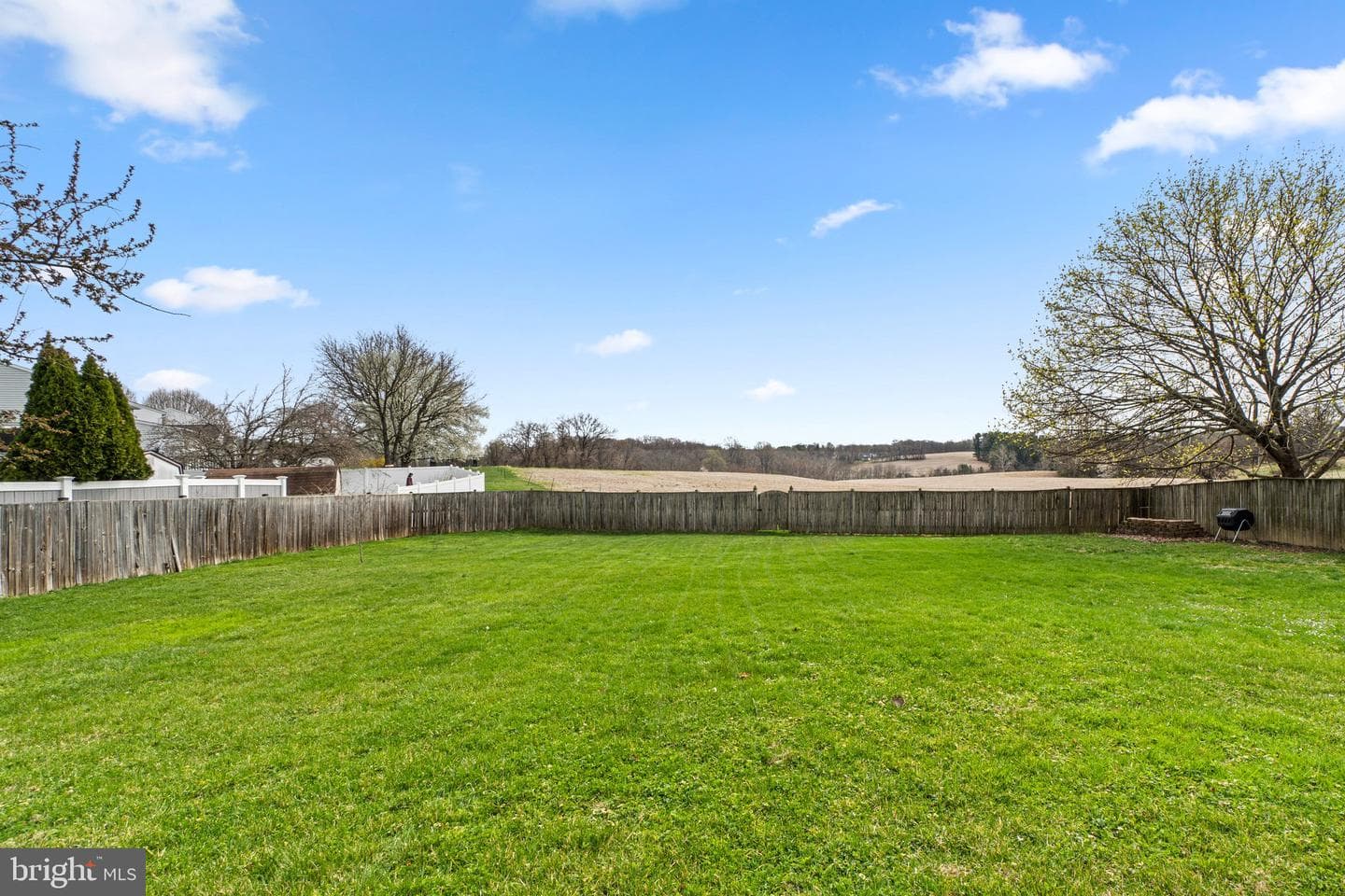 1359 Becket Road photo 35