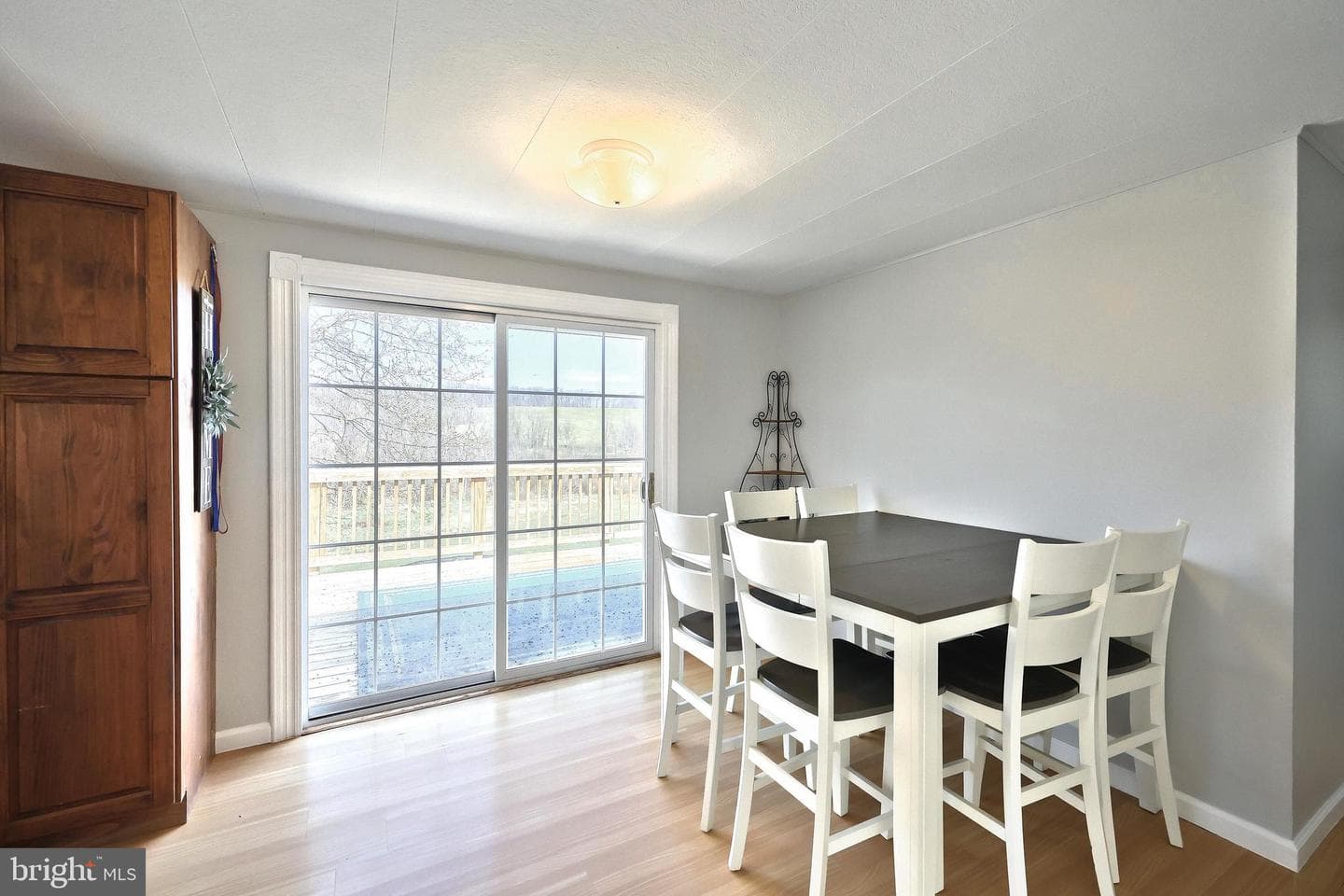 2462 Manchester Road photo 9