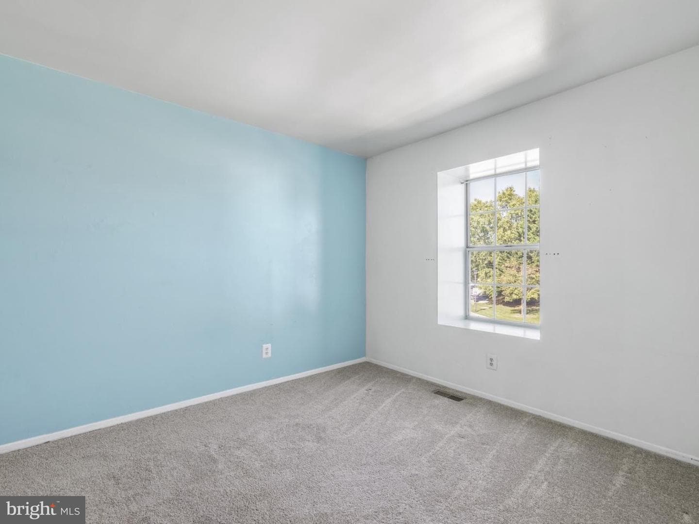 364 Logan Drive photo 24