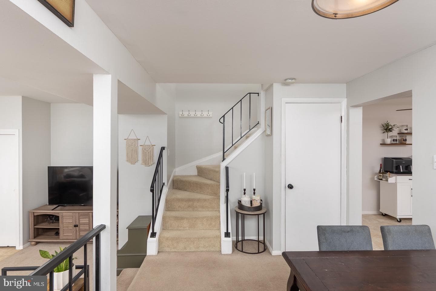 706 Riley Court photo 35