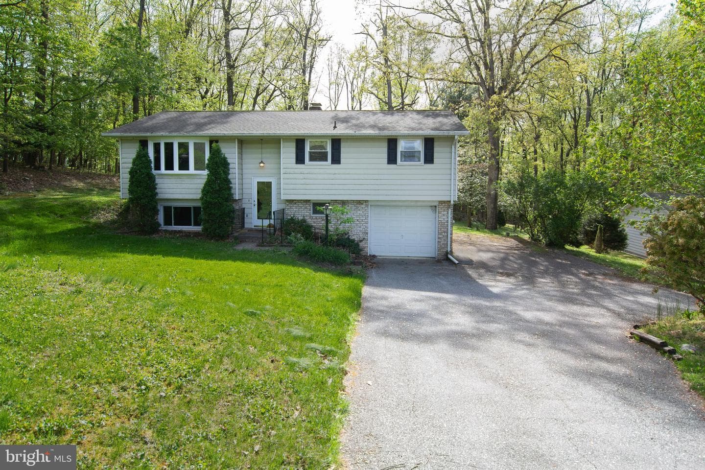 2322 Susanann Drive photo 2