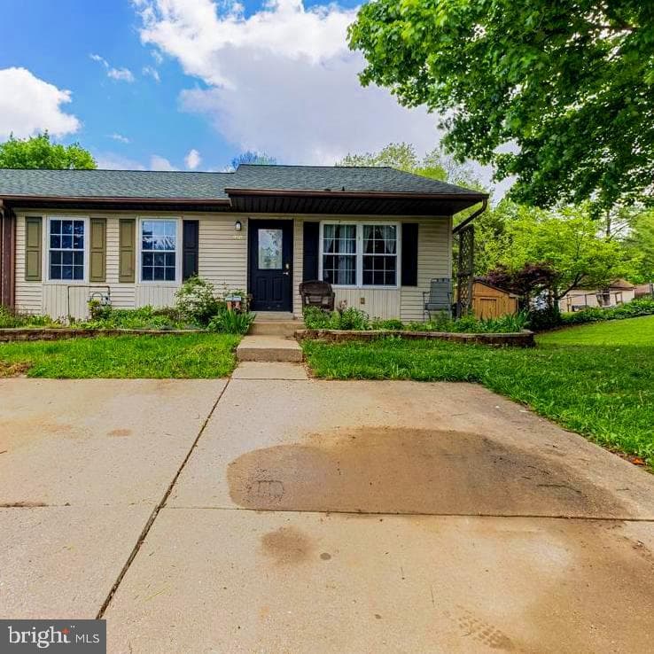 950 Wampler Lane photo 2