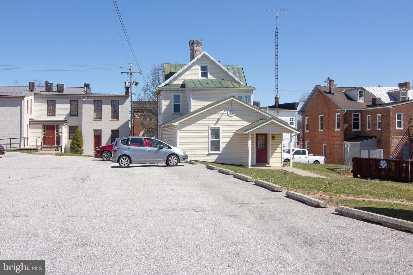 192 E Main Street photo 8