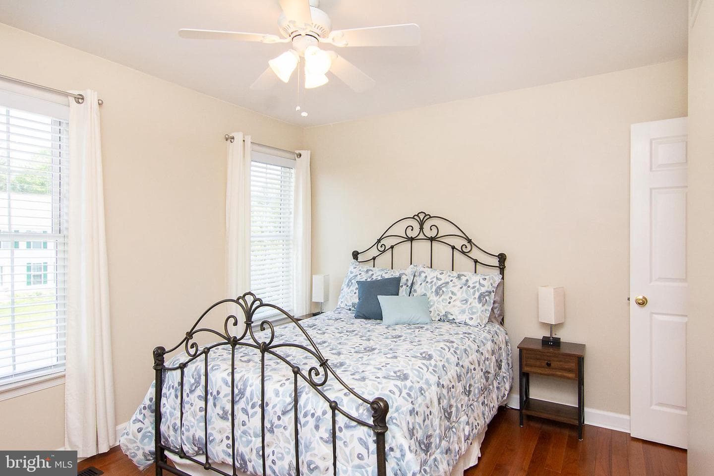 897 Caren Drive photo 33