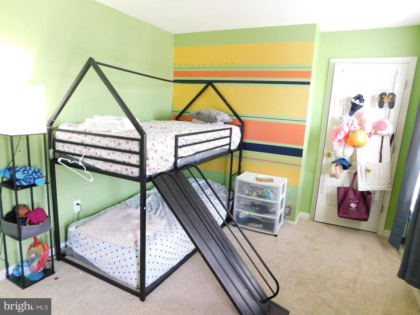 98 Crimson Avenue photo 18