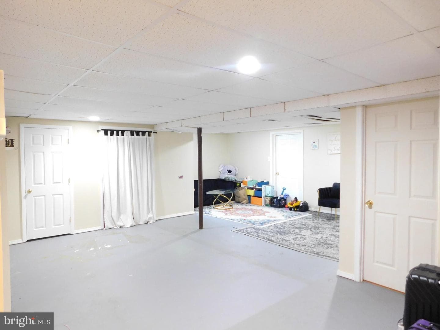 98 Crimson Avenue photo 32