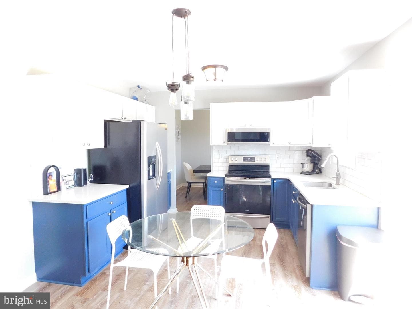 98 Crimson Avenue photo 9