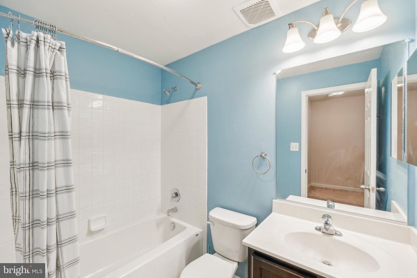 199 Colbert Street photo 36