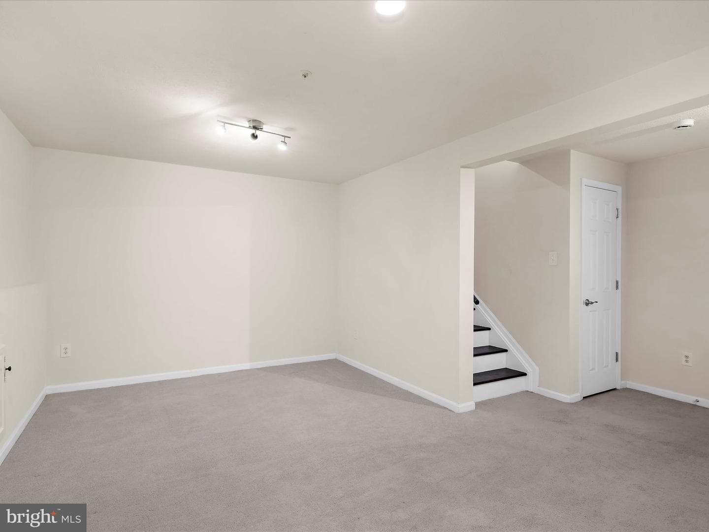 4822 Hillock Lane photo 23