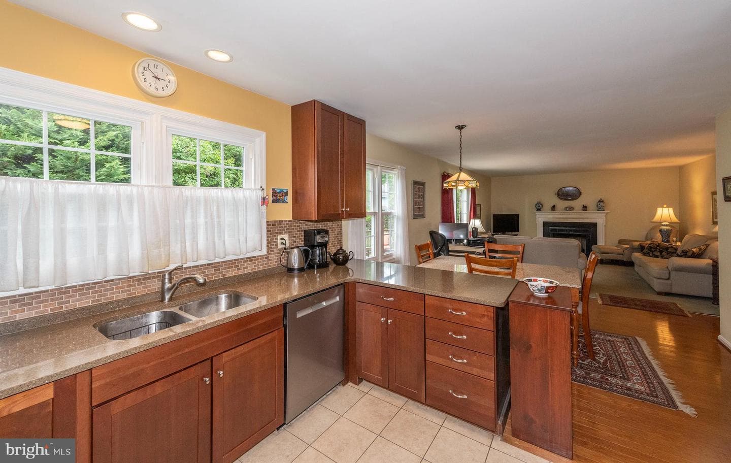 7140 Brangles Road photo 6