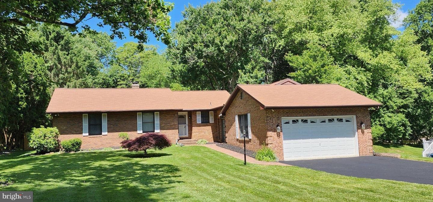 6420 Hickory Lane photo 4