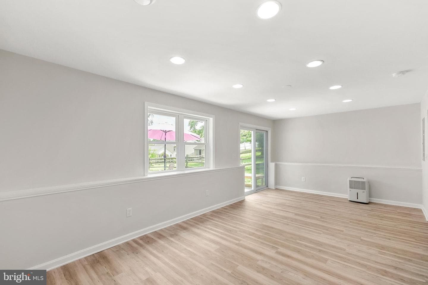 7421 2nd Avenue photo 44
