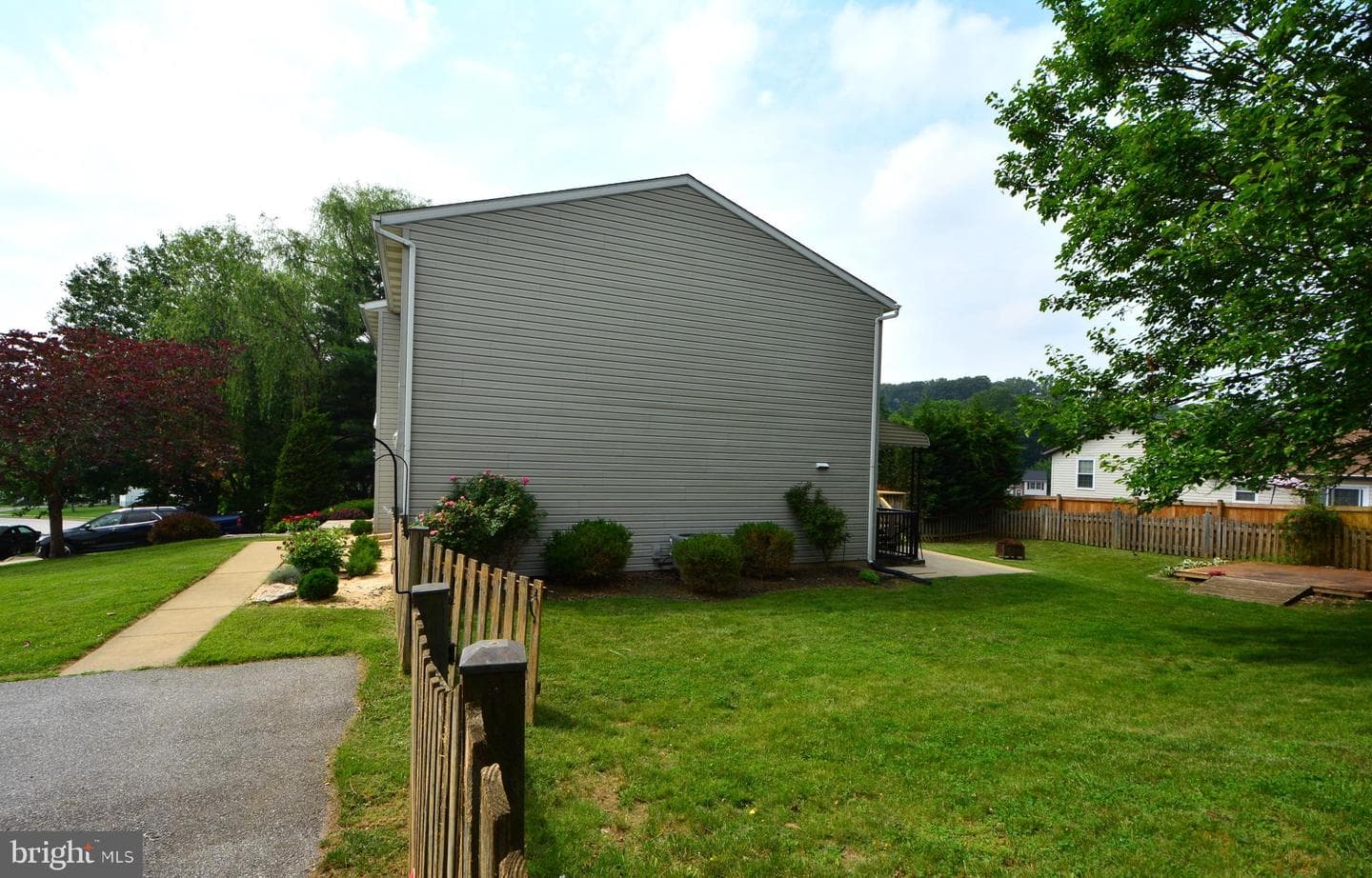 668 Johahn Drive photo 3