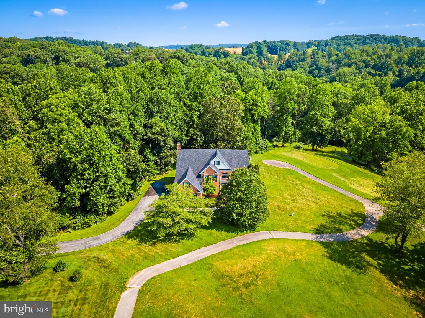 1701 Glenbar Drive photo 3