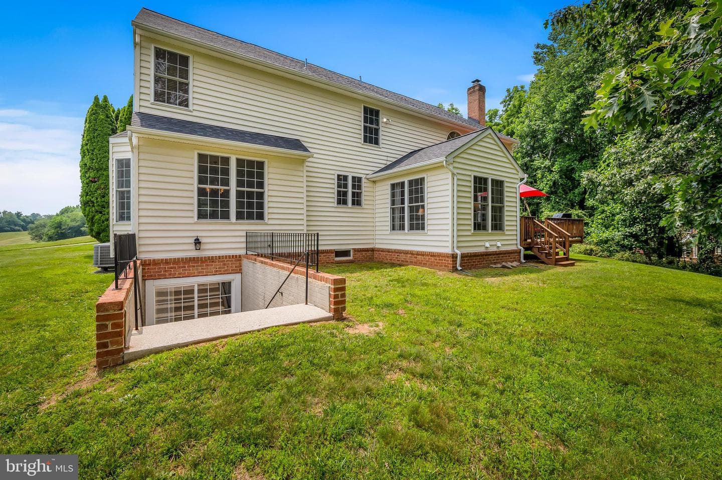 1701 Glenbar Drive photo 58