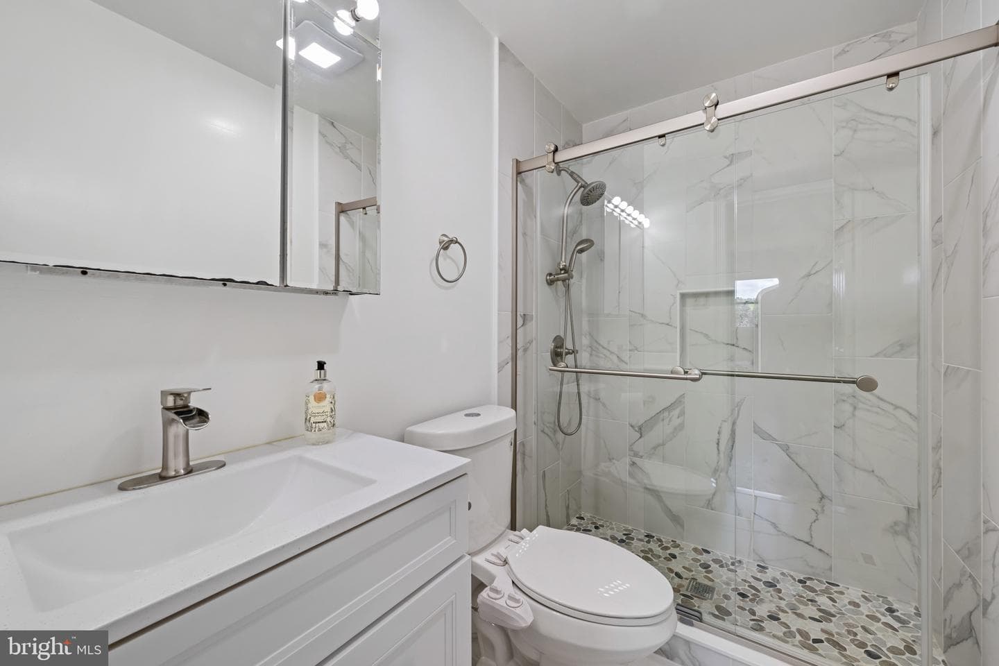 108 Taft Terrace photo 18