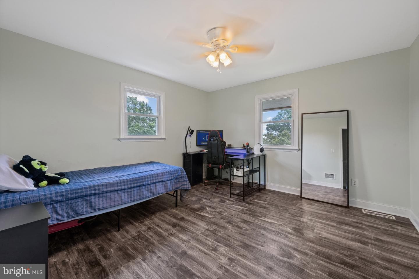 108 Taft Terrace photo 19