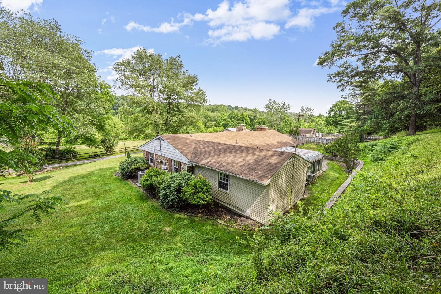 1039 Arnold Road photo 7
