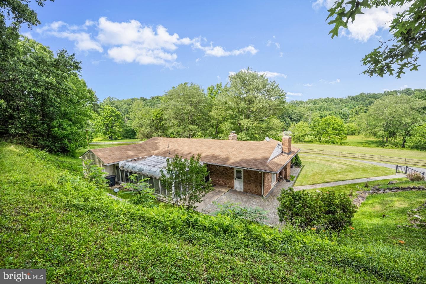 1039 Arnold Road photo 9