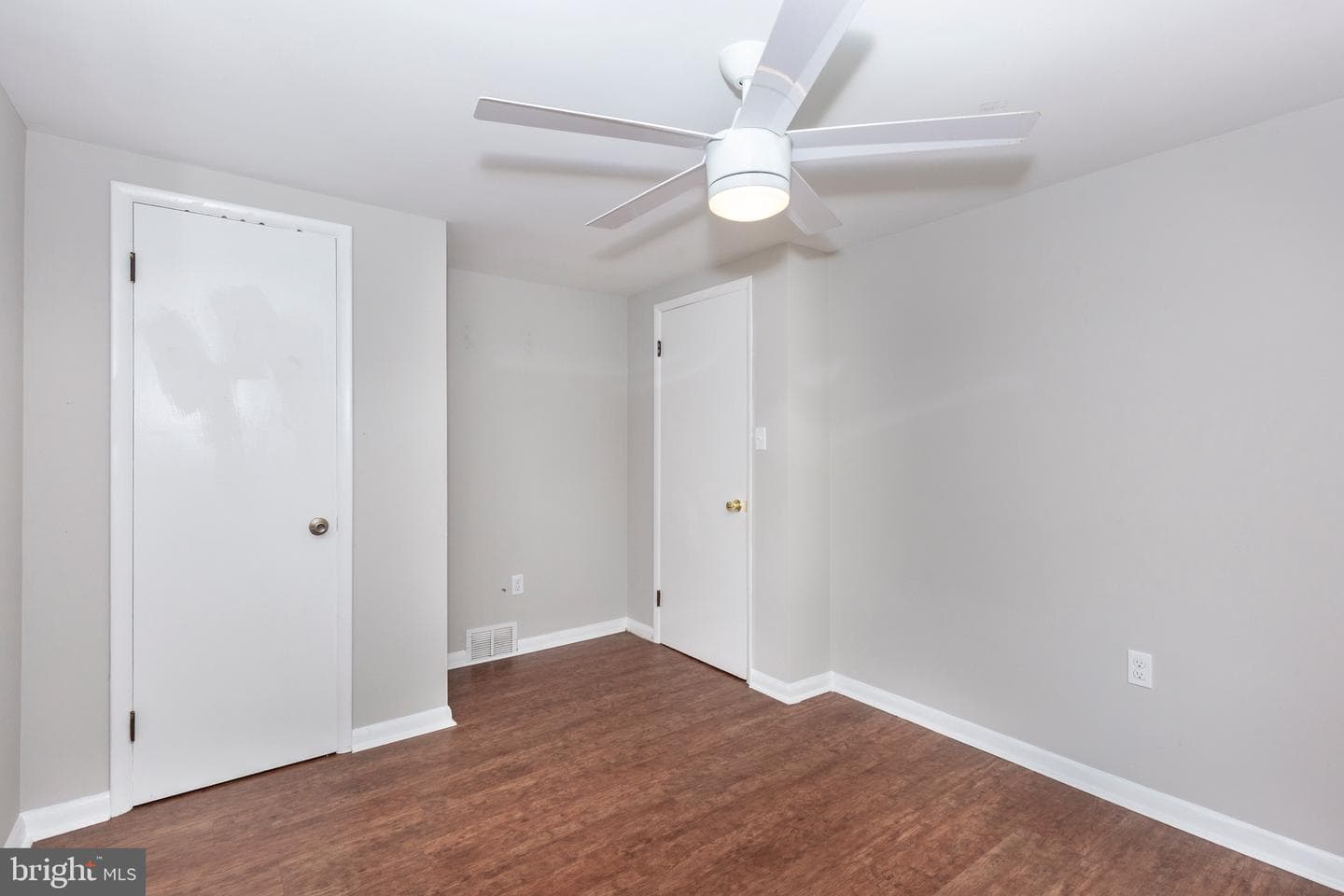 1315 Hillcrest Street photo 17