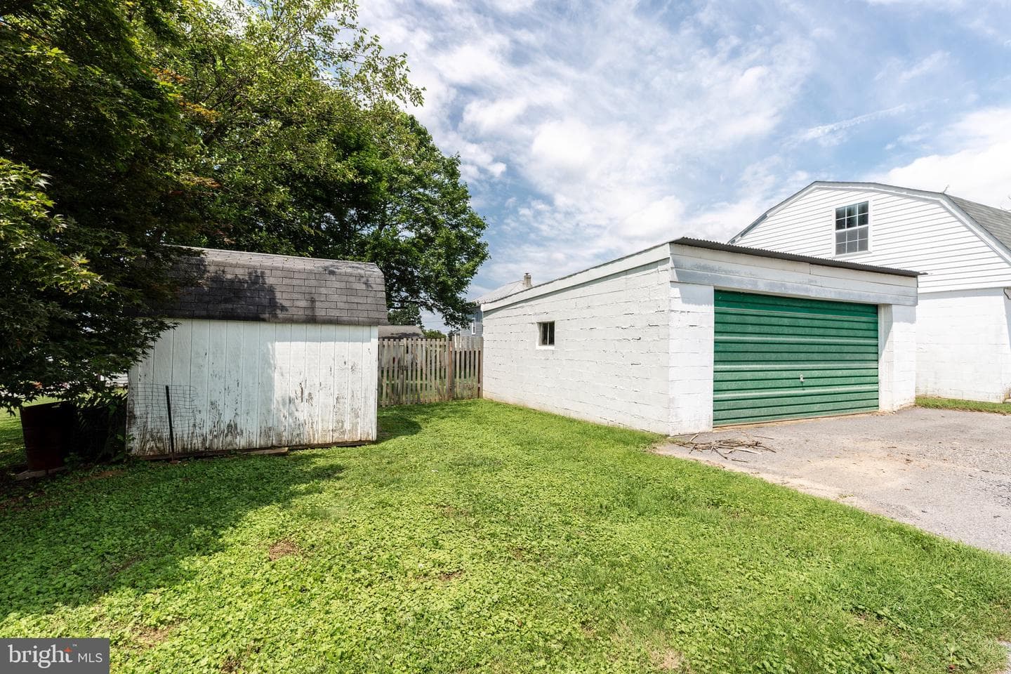 1315 Hillcrest Street photo 43