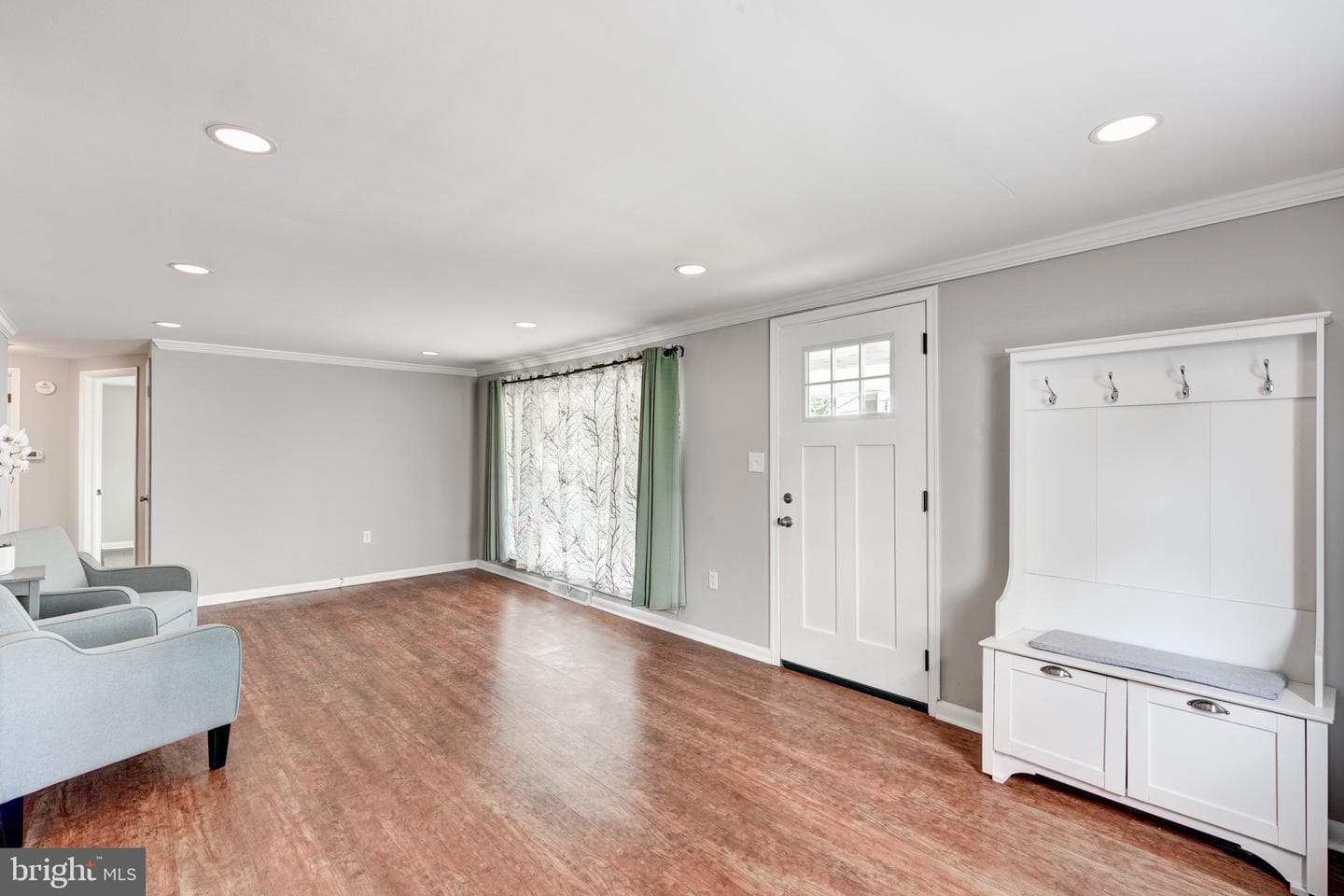 1315 Hillcrest Street photo 5