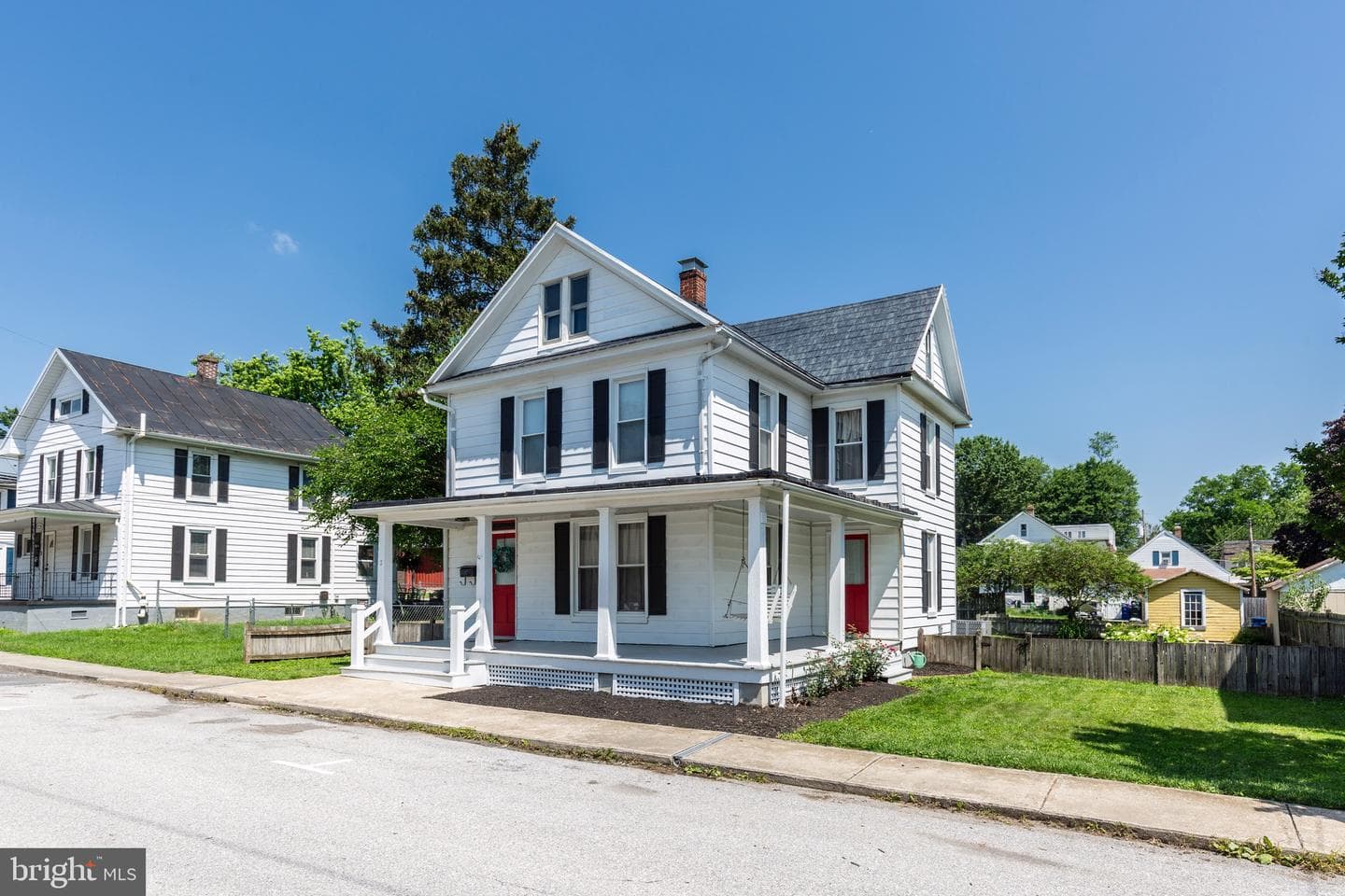7 Hersh Avenue photo 2