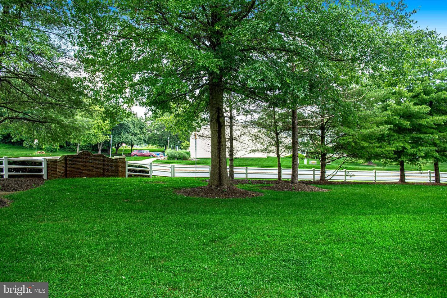 1471 4 Point Court #1 photo 46
