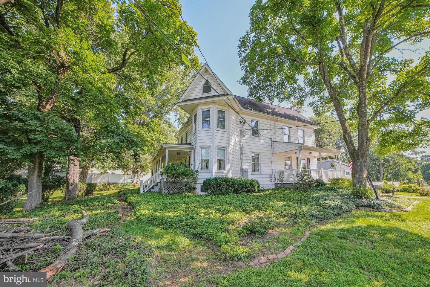 110 Schoolhouse Road photo 28