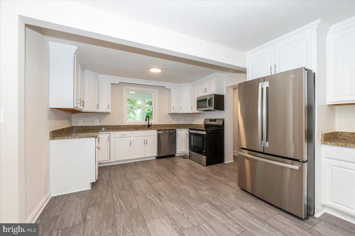 1802 Ridge Road photo 16