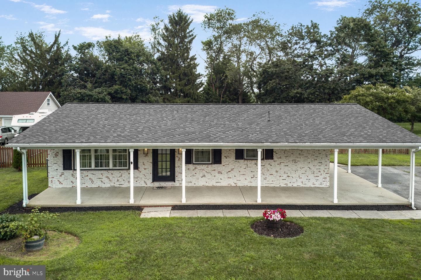 4705 Warner Drive photo 1