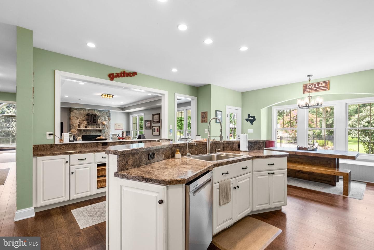 970 Oak Tree Road photo 21