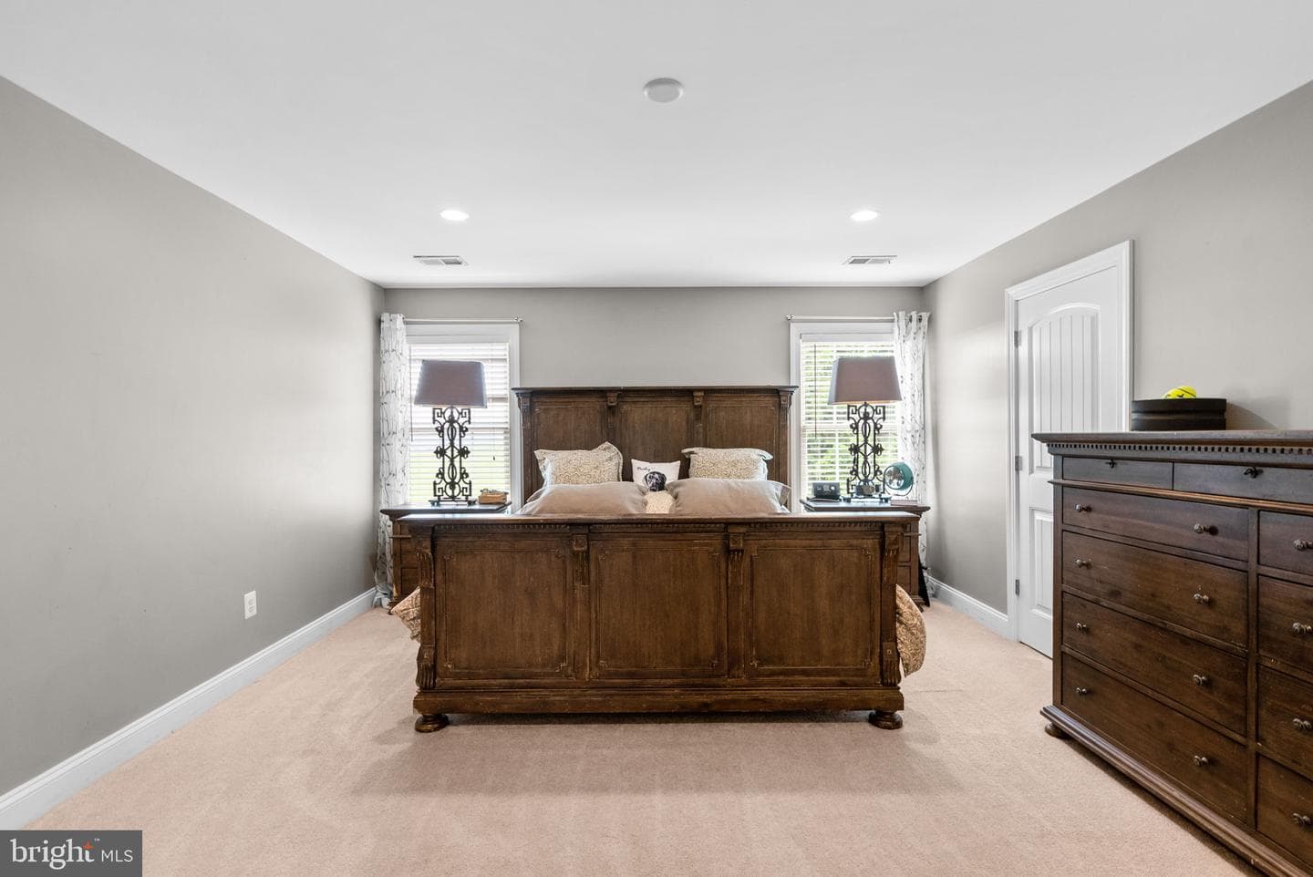 970 Oak Tree Road photo 40