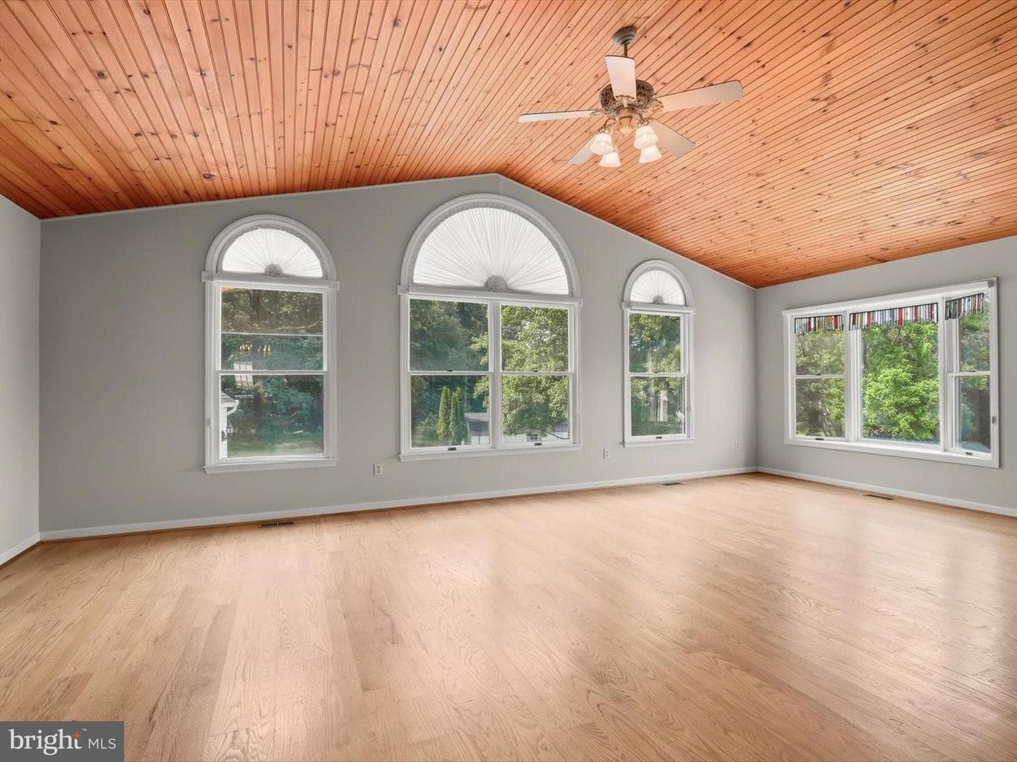 1955 Valhalla Drive photo 22