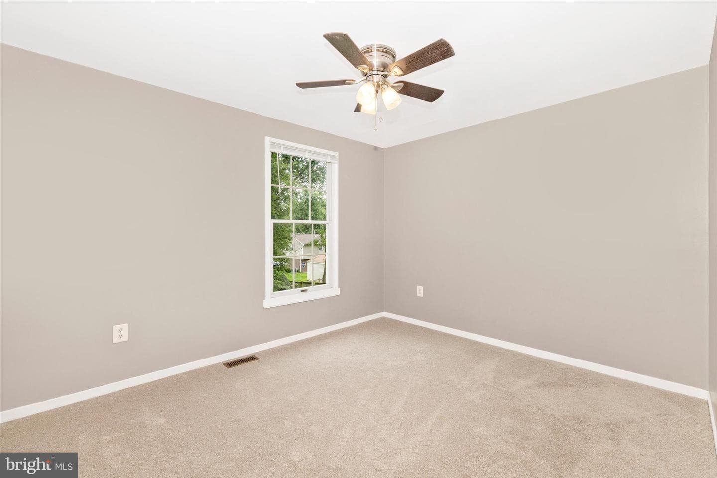 5606 Manor Drive photo 33