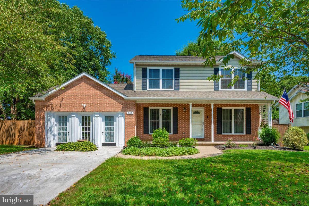6301 White Cedar Court photo 1