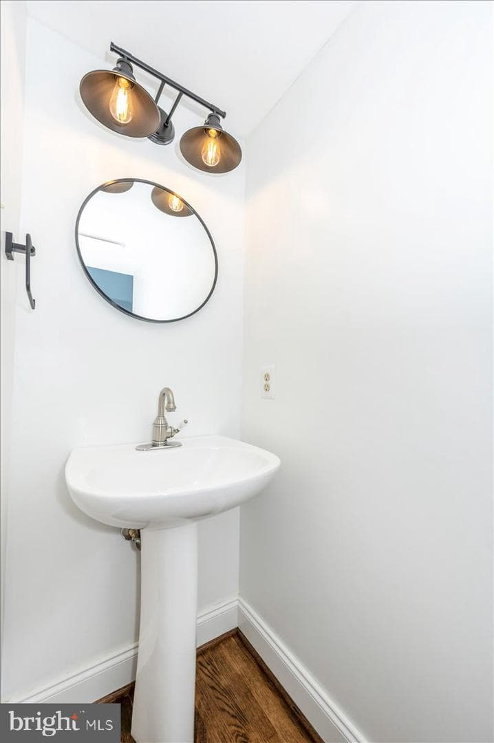 6301 White Cedar Court photo 20