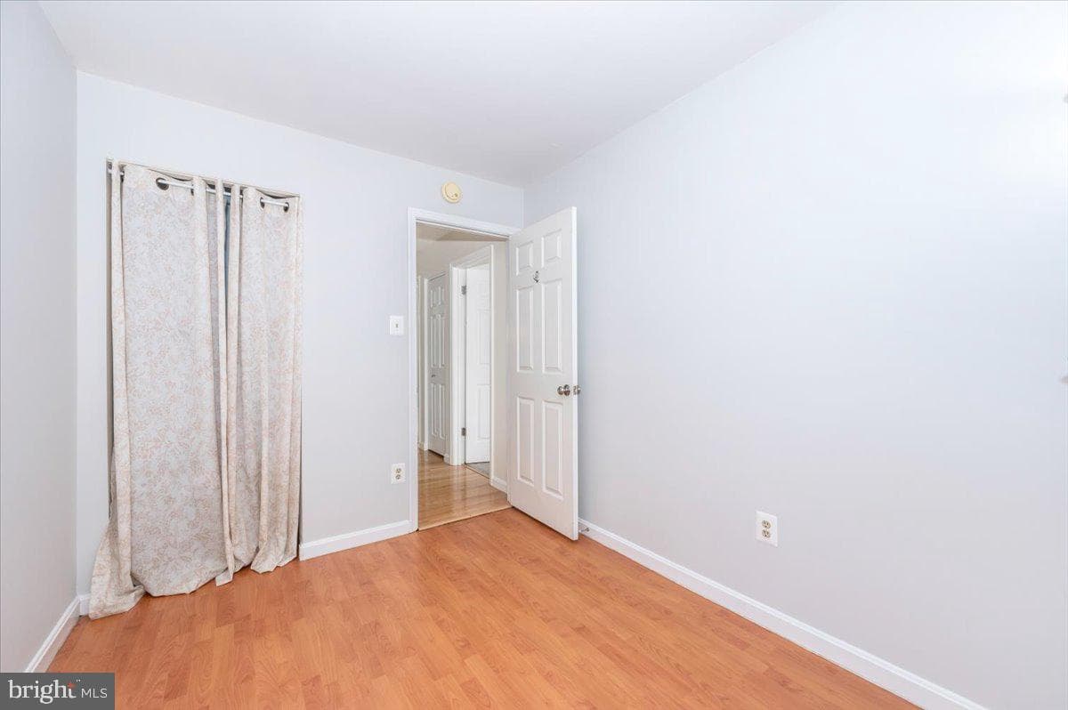 6301 White Cedar Court photo 32