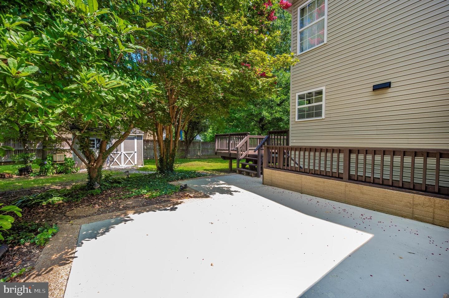6301 White Cedar Court photo 4