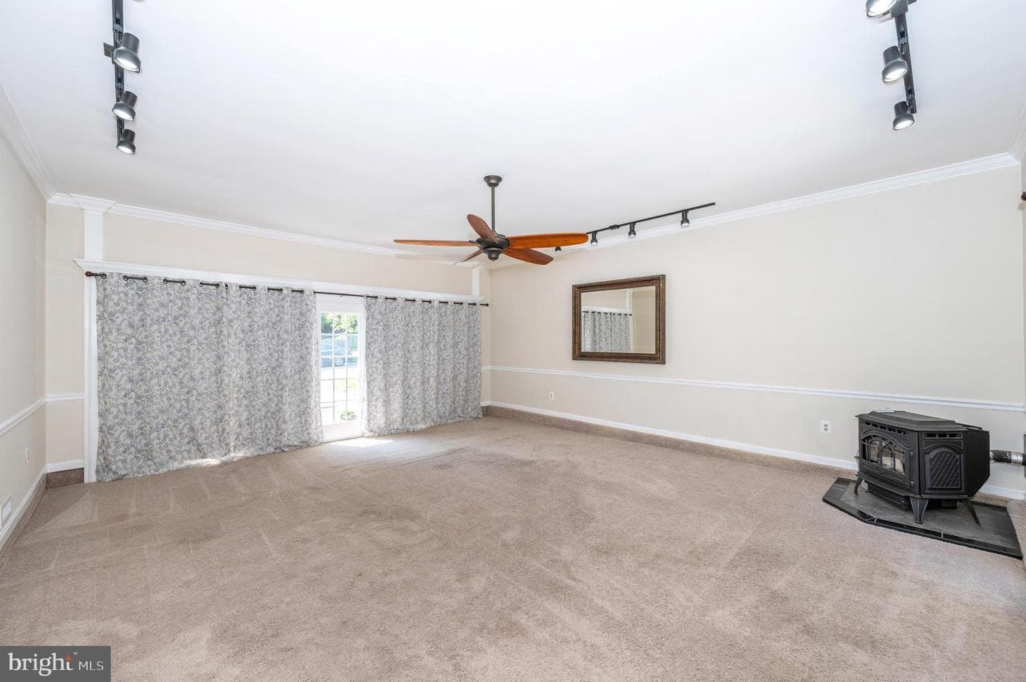 6301 White Cedar Court photo 6
