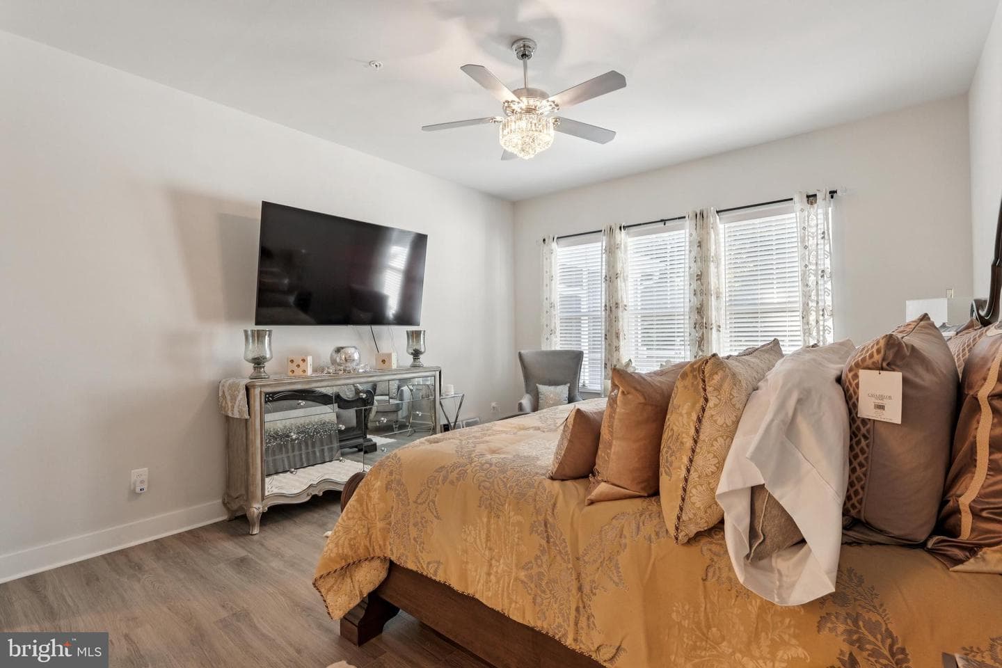 2822 Town View Circle photo 19