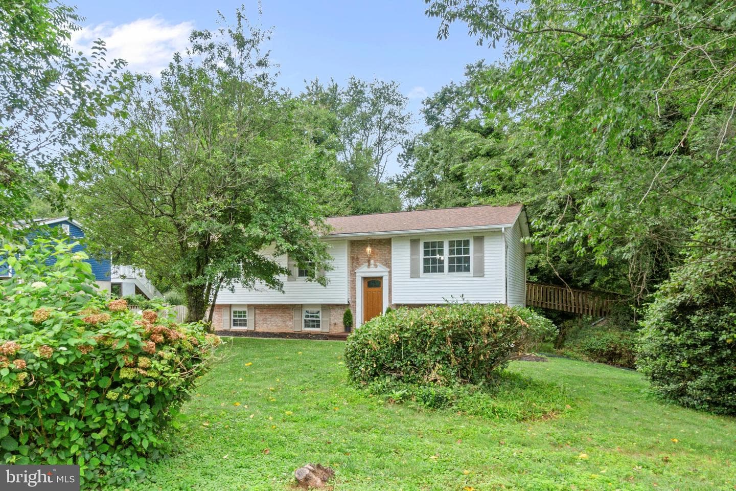 1012 Courtland Drive photo 2