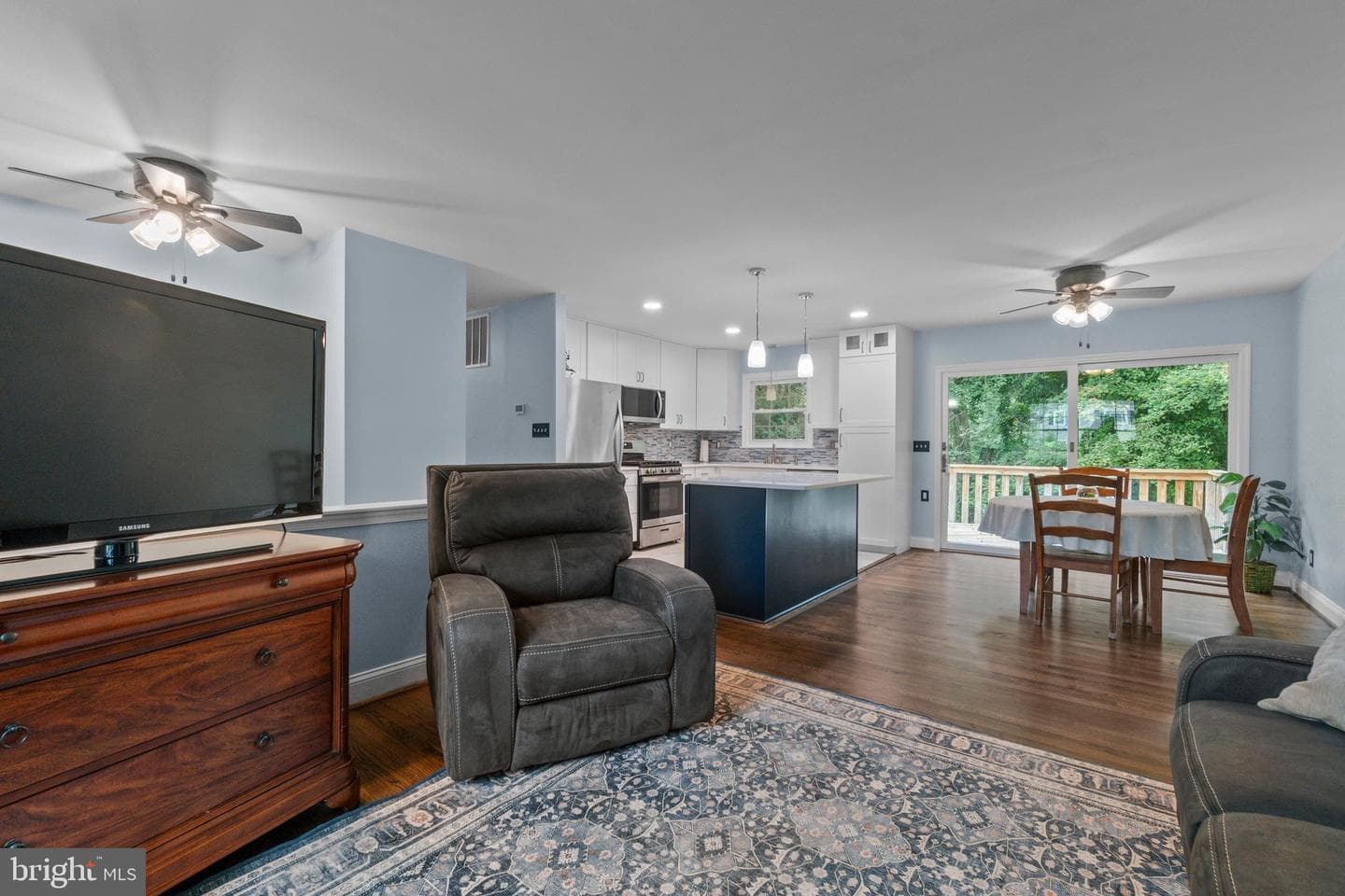 1012 Courtland Drive photo 4