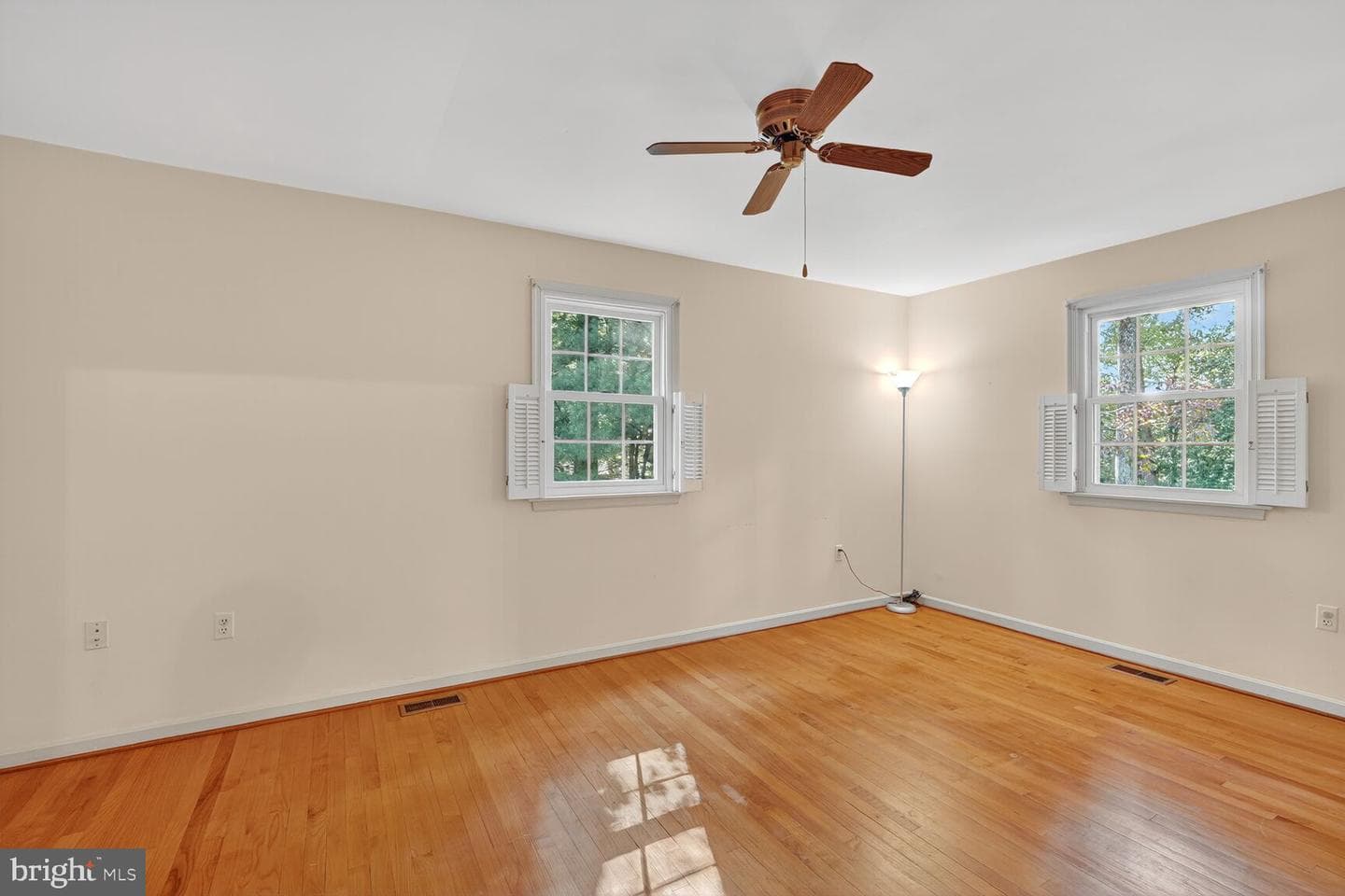 1326 Woodridge Lane photo 19