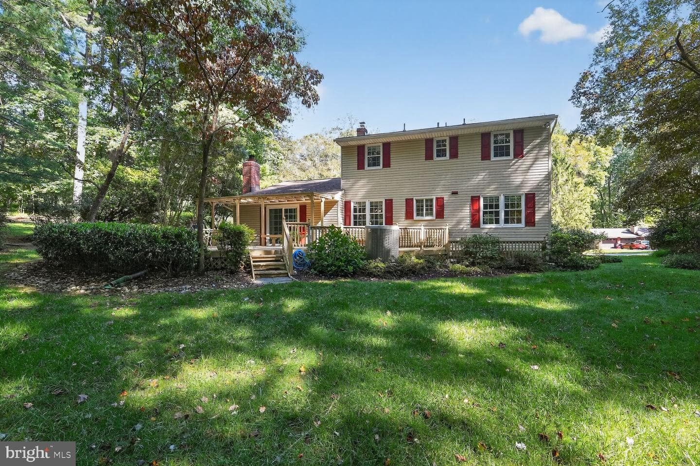 1326 Woodridge Lane photo 7