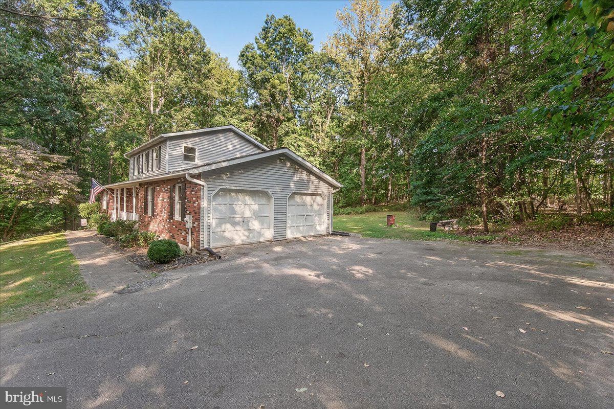 355 Nathans Drive photo 5