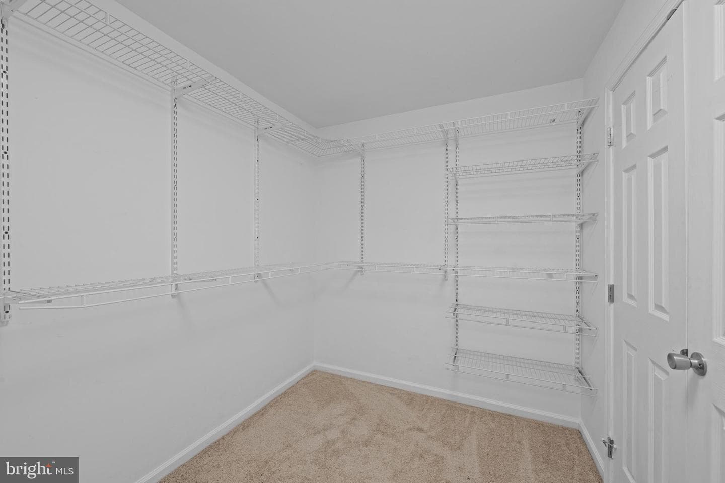 105 Hahn Road photo 25