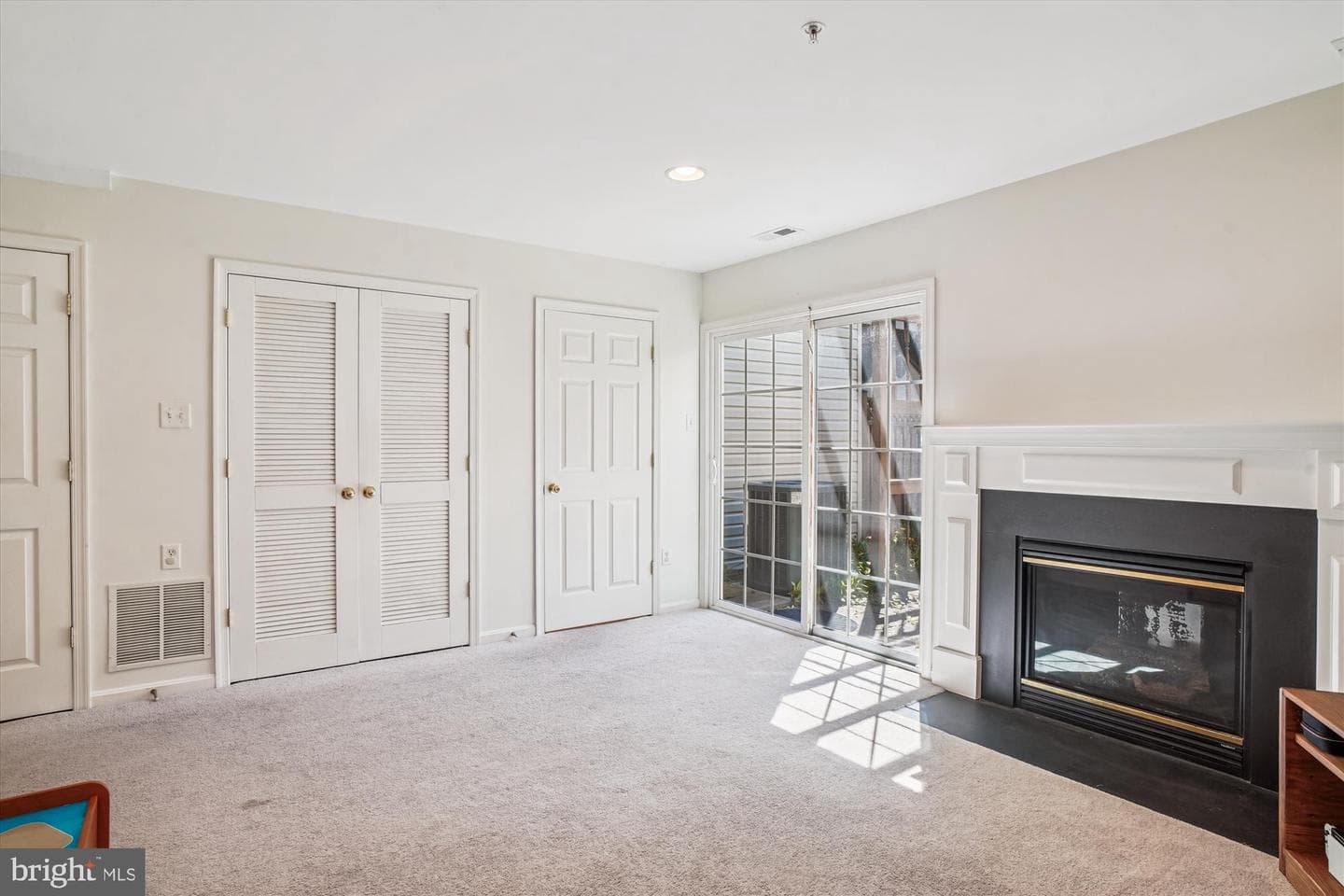 1718 Trestle Street photo 23