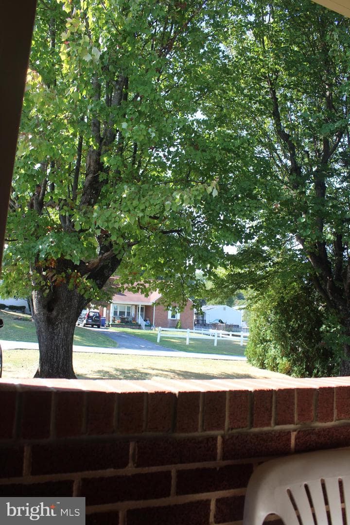 529 Poole Road photo 4