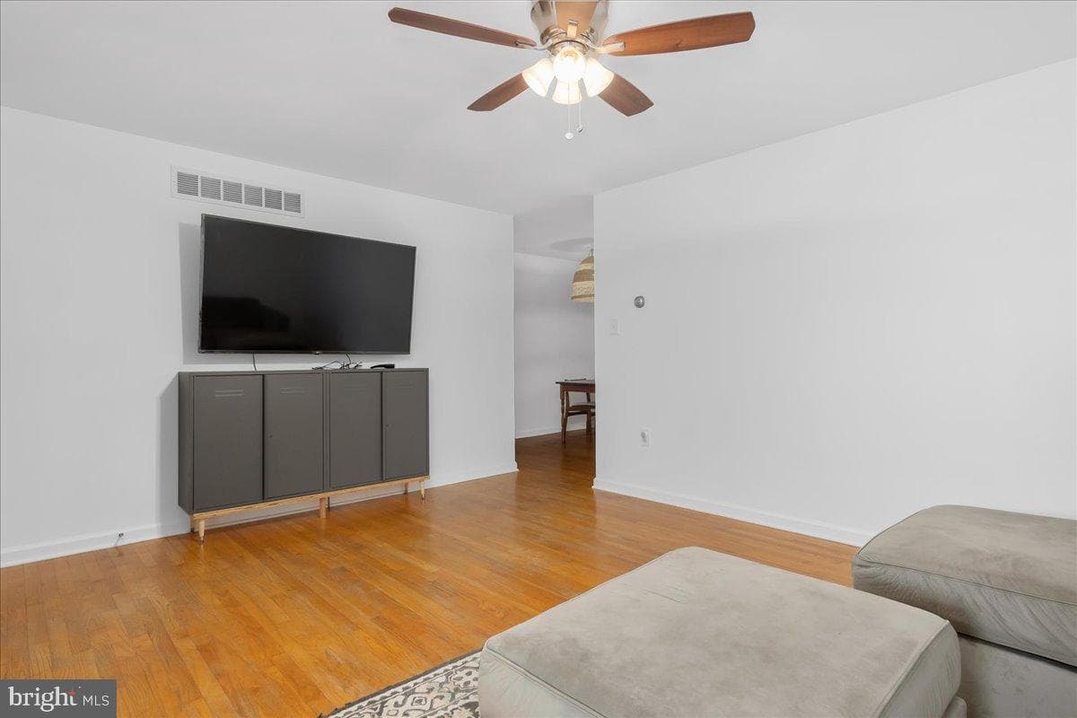5950 Ridge Road photo 15
